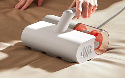 What is the difference between compostable and biodegradable bags?