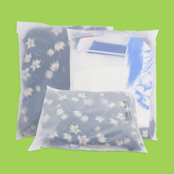 Apparel Packaging Bags: Find the Perfect Solution at JXD Packaging 2 1 3