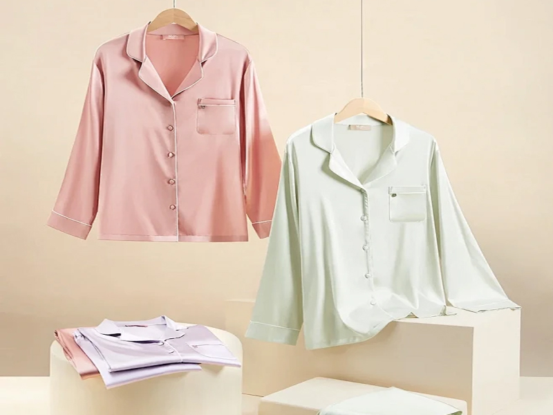 Custom Eco-Friendly Zipper Bag Solutions 3 clothing